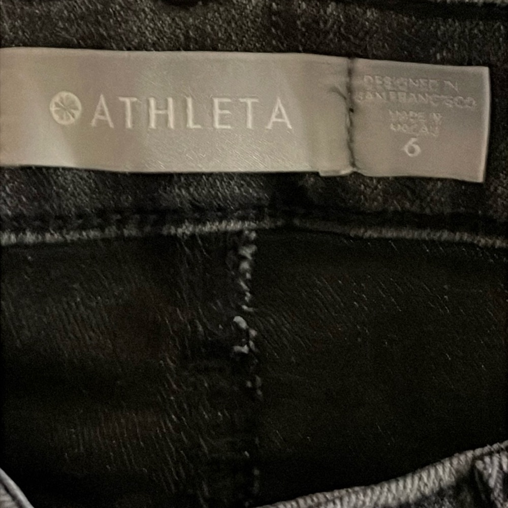 Athleta Dark Gray/Washed Black Jeans Size 6 EUC